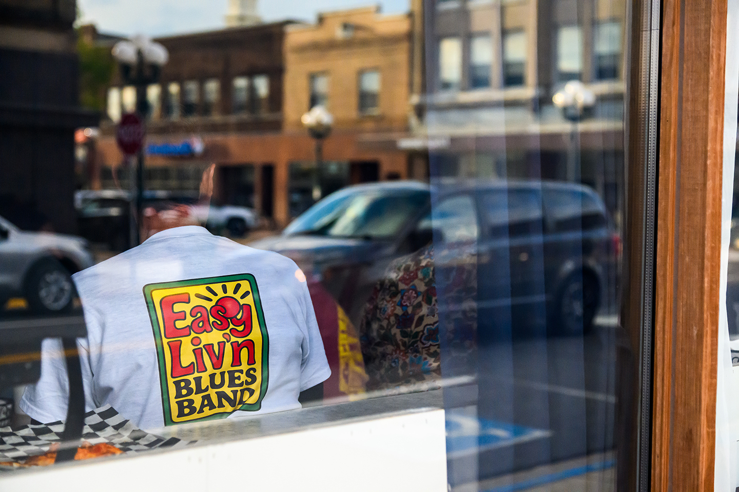 Easy Liv’n Blues Band Headlines Final Summer Street Show